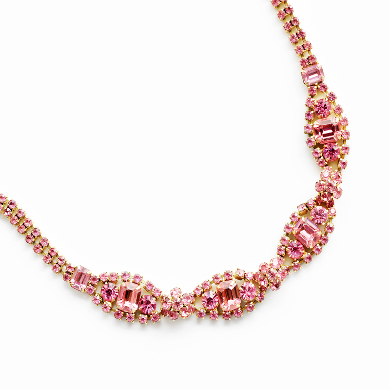 Vintage 1950's goldmetal pink rhinestone necklace
