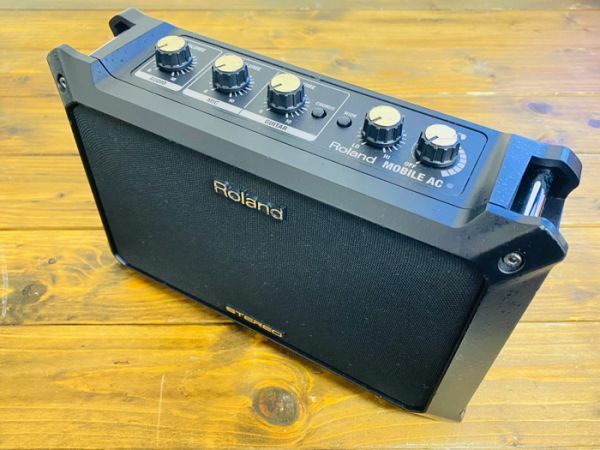 Roland MOBILE AC / Acoustic Guitar Amplifier ローランド ギター・アンプ マイク接続可能 電池駆動可能♪