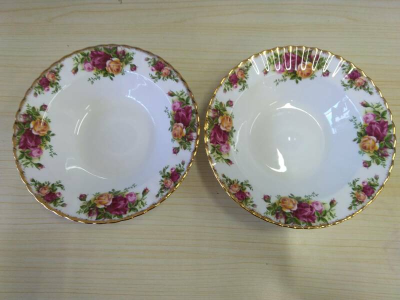 M662 新10 現状品　Royal Albert ロイヤルアルバート　オールドカントリーローズ　深皿2枚セット　お皿　洋食器　12/29