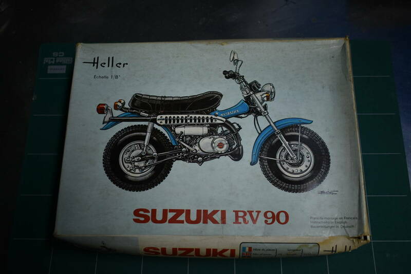 Qn734 【絶版・未組立】 Heller 1/8 Suzuki Van Van Rv 90 スズキ バンバン Vintage 1977年製 60サイズ