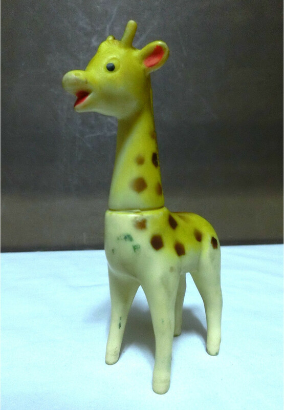 ●昭和レトロ　キリン　麒麟　鳴き人形　アニマル　ソフビ　MADE　IN JAPANの刻印　おもちゃ　フィギュア　玩具　