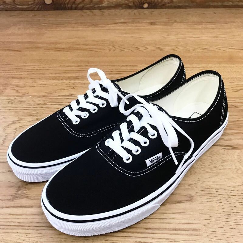 【未使用】VANSスニーカー バンズ オーセンティック キャンバス ローカット スケーター メンズ ブラック 黒 紐靴 カジュアル 28センチ