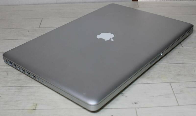 MacBookPro 17インチ Core i7 2.66GHz 500GB