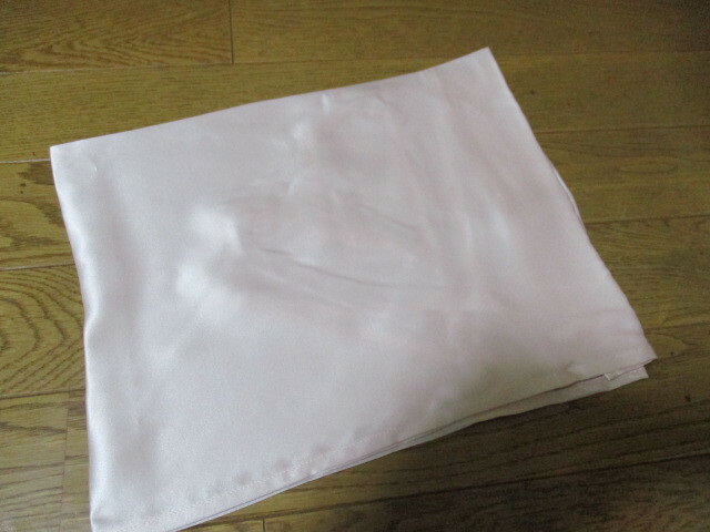 未使用　サテンシルク１００％　つぼみ枕カバー　薄ピンク