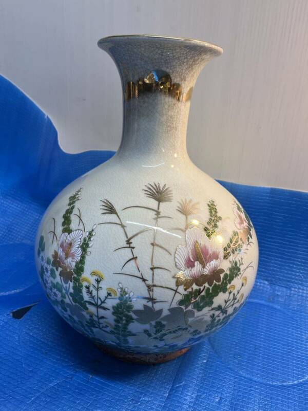 花瓶 柴田陶器　花器 花 色絵　金彩　美術品　上品　日本陶芸　美ボディ