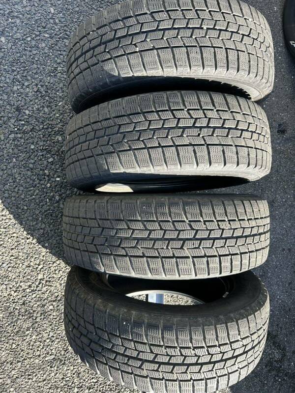 2017年製　残り溝約7.0㎜　195/65R15　GOODYEAR　アイスナビ6　スタッドレスタイヤ　43