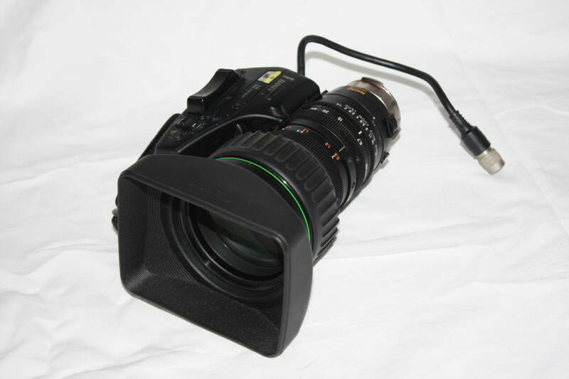 Canon　YH18×6.7KRS　美品　1/2インチ　12ピン　パナソニックカメラマウント系業務用ビデオレンズ