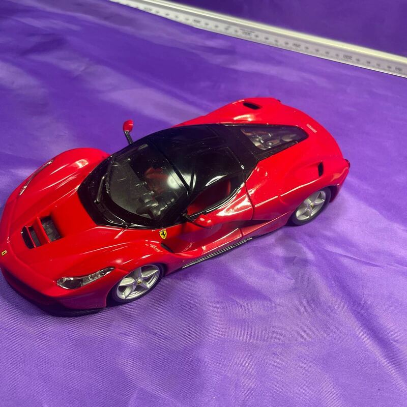 【未使用】burago 1/24 Ferrari LaFerrari Red ブラーゴ フェラーリ ラフェラーリ レッド 完成品 ミニカー モデルカー