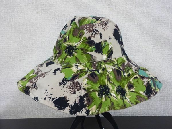 ￥ リバーシブルキャップ ￥ レディース・婦人用　つば広ハット　サイズ５７・５cm　キャップ　帽子　ベージュ＆模様入