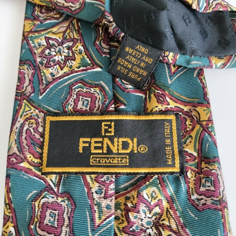 FENDI(フェンディ)緑花四角ネクタイ