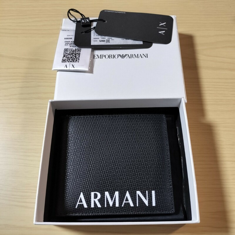 Armani Exchange(アルマーニエクスチェンジ)2つ折り財布　サイフ新品　未使用　タグ付き　箱付き
