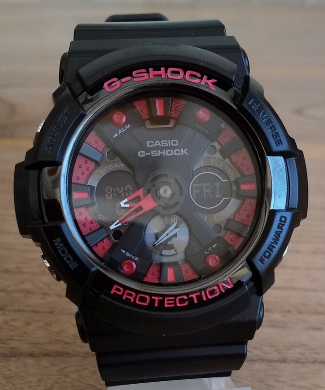 カシオ G-SHOCK GA-200SH