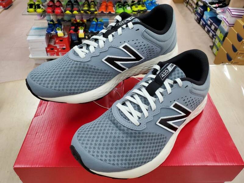 新品即決27.0cm★newbalanceニューバランス ME420 メンズ ランニングシュース★4E幅 ウォーキング カジュアル 人気モデル！普段履きにも◎