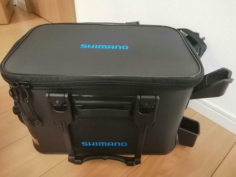 新品 シマノ(SHIMANO) タックルバッグ 27L 【BK-021R】 ロッドレストタックルバッグ 釣り用