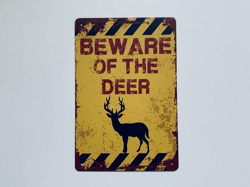 ブリキ看板 20×30㎝ 鹿 警告 シカ しか 動物 注意 BEWARE OF THE DEER 注意喚起 アメリカンガレージ インテリア 新品 P-052