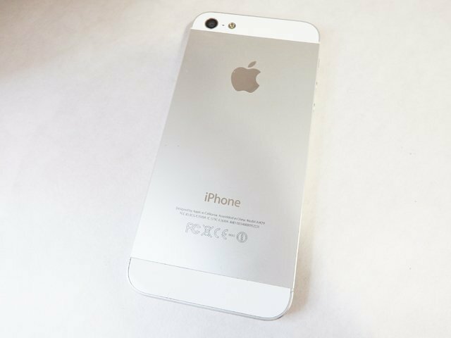 現状品★アップル iPhone 5 ［MD300J/A］ 32GB ホワイト SBM 〇判定■SIMロックあり スマホ スマートフォン 本体