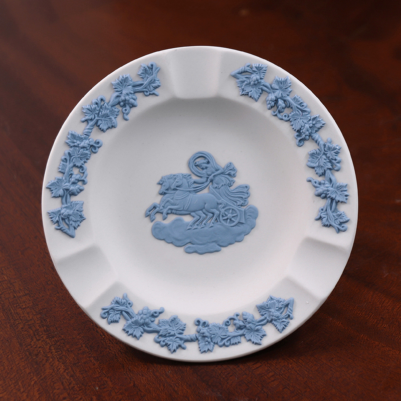 【開】英国王室御用達『ウェッジウッドWedgwood』 ホワイト×ブルージャスパー ラウンドアッシュトレイ ピンディッシュ ST23