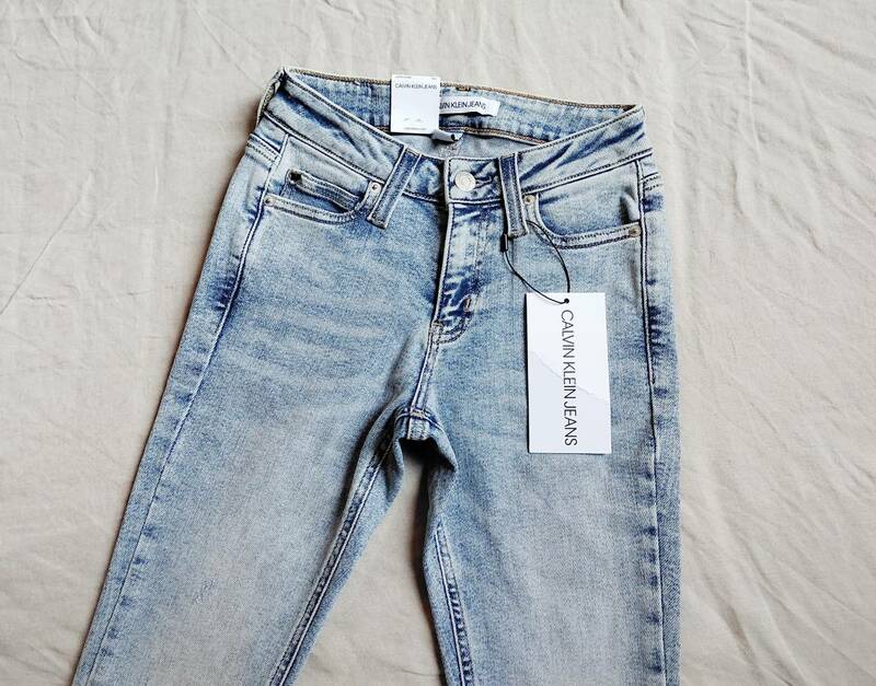 新品 Calvin Klein Jeans カルバンクライン CKJ001 デニム パンツ スーパー スキニー ストレッチ インディゴ カットオフ レディース △1