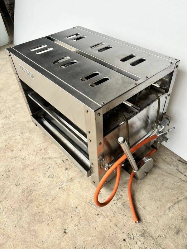 インボイス登録店 TOKISTUガス赤外線上火式焼き物器 LPガス TRM-6D型 W620×D430×H490mm トキツ グリラー 厨房機器 業務用 中古 5112110