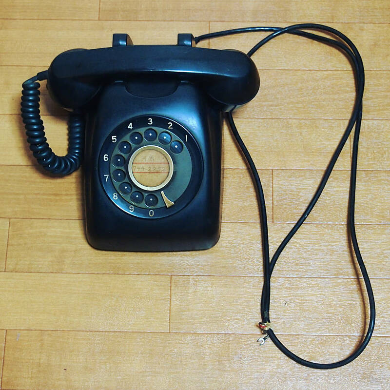 即決 1999円 中古 黒電話 B ダイヤル式 NTK 600-A2 電話機 昭和レトロ アンティーク インテリア レトロ家電