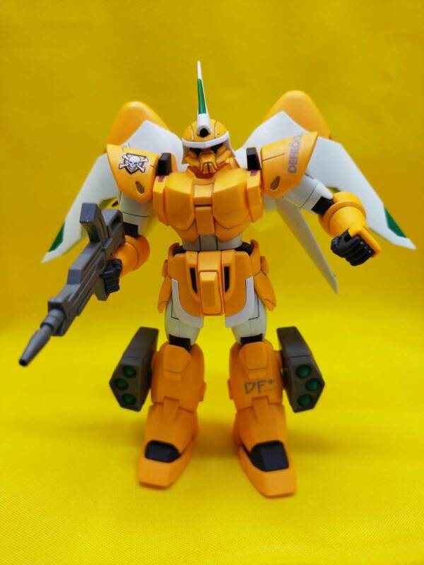 BANDAI 【組立済】1/144 HG ZGMF-1017 MOBILE GINN [MIGUEL'S GINN]モビルジン（ミゲル・アイマン専用機）