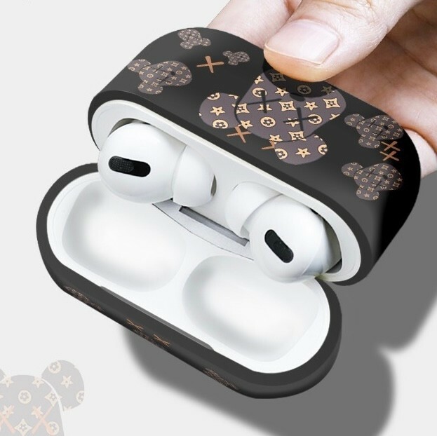 AirPods Proケース ベアブリック　エアーポッズ プロ　シリコン製　クマ柄　保護ケース　イヤホンケース　超軽量 新品　ブラック　ベア