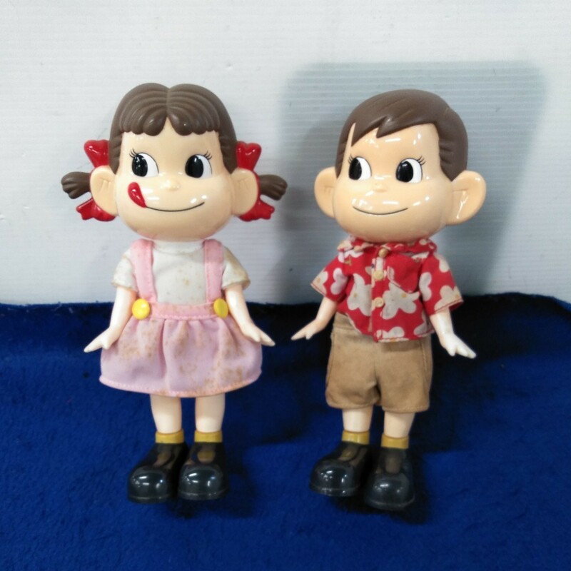 g_t R763 ペコちゃん　ポコちゃん　着せ替え人形　まとめ売り♪　洋服に汚れが有ります。　アンティーク　おもちゃ　ヴィンテージ