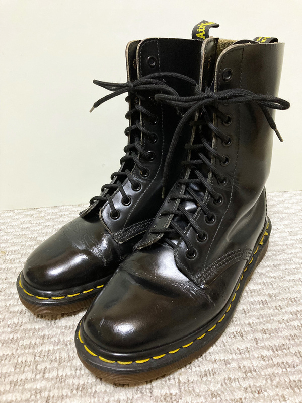 ♪英国製 Made in England Dr.Martens 10holes Plain Toe ドクターマーチン プレーントゥ 10アイレット UK4 クリーニング済み♪