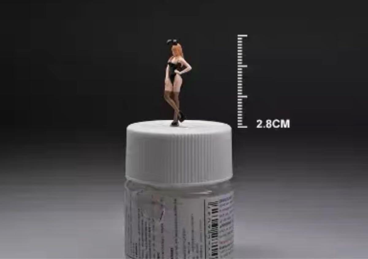 ★レア★ 1/64 模型　女性　人形　フィギュア モデル ミニカー等に　ガレージ等　ミニチュア　バニーガール