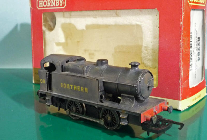 ■HOゲージ「Southern 0-4-0 T　ウェザリング加工品　動力車　蒸気機関車 R2264」 HORNBY製