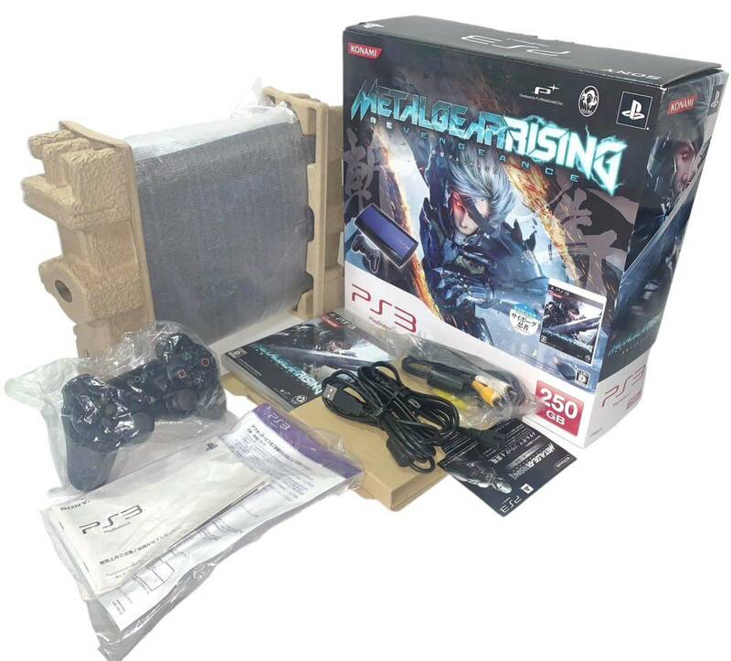 美品　ps3 本体　メタルギア ライジング リベンジェンス 斬奪 パッケージ　PlayStation3