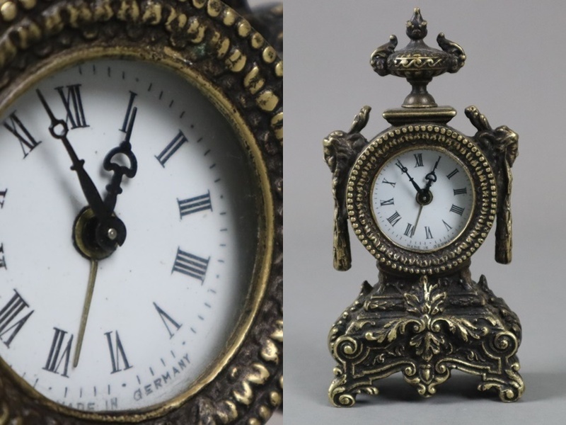 アンティーク ドイツ製 置時計 機械式 古道具 ゼンマイ式 ガラス 枕時計 手巻 細密細工 古美術品[c124]