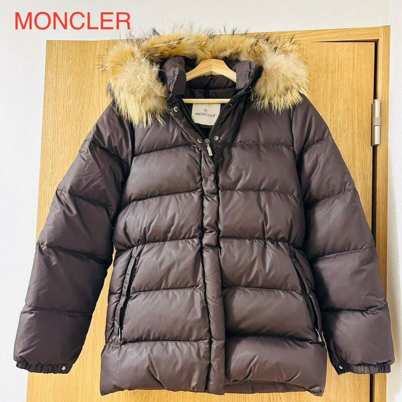 MONCLER モンクレール　ダウン　ダウンジャケット　ダウンコート　ファー　アウター