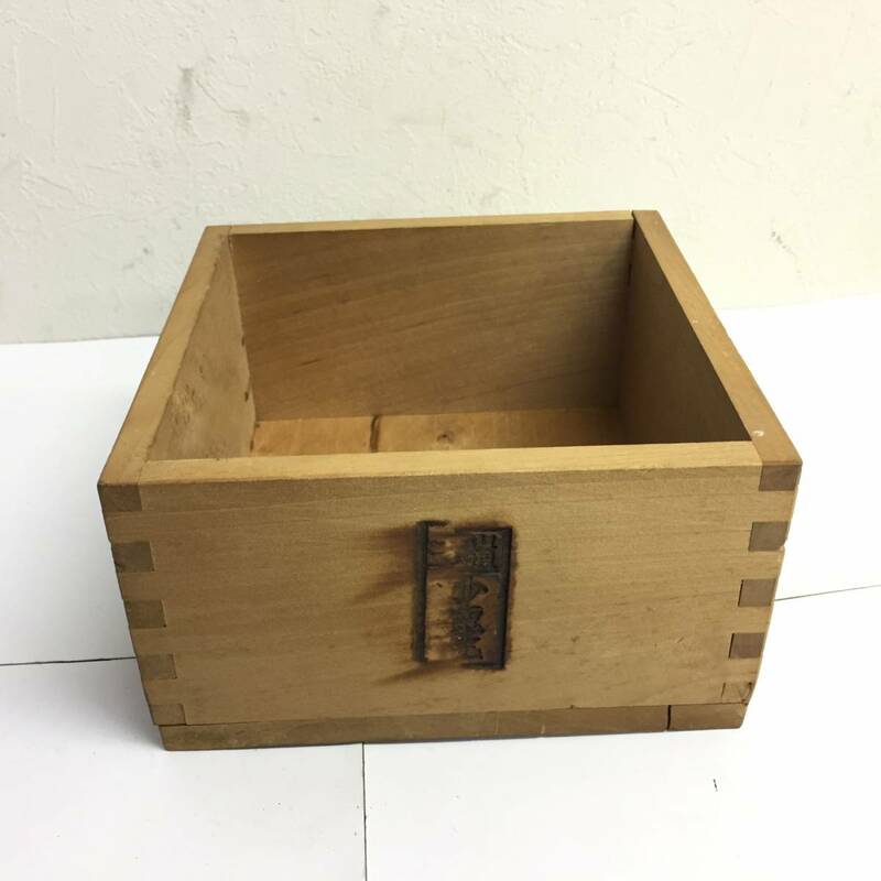 [雑貨] 福豆箱：大きな升(枡)：ます 木製 コレクション 小物入れなどに インテリア アンティーク調 ビンテージ調