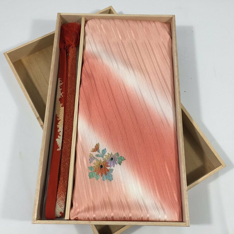 和装小物　　帯揚げ帯締めセット　平組　ピンク系　　木箱付　　中古保管品　　TH1.076