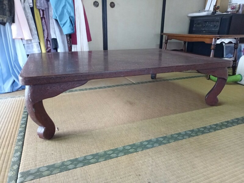 お寺さんで長く使われた見事な机120ｘ90ｘ30ｃｍ程ローテーブル　引き取り限定です