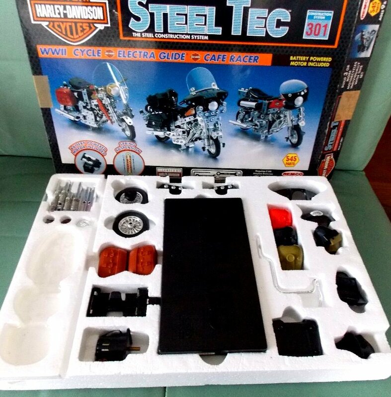 1993　STEEL TEC ハーレーダビッドソン 301 ビルドキットRemco #7091　金属パーツ組み立てキット（1993年頃のもの）