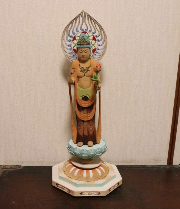 とても綺麗な木彫 彩色の観音菩薩像 仏像 n731