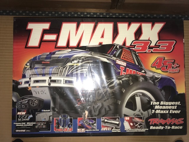 トラクサス（Traxxas）　T-MAXX　3.3　ナイトロエンジンカー　未開封品
