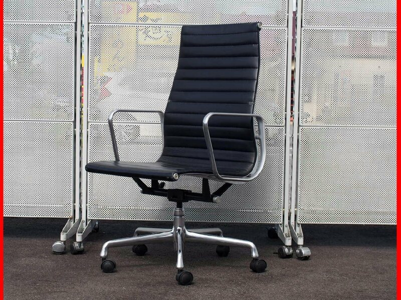 ★ 中古 肘に削れあり Hermanmiller ハーマンミラー eams イームズアルミナムチェア 黒革張り