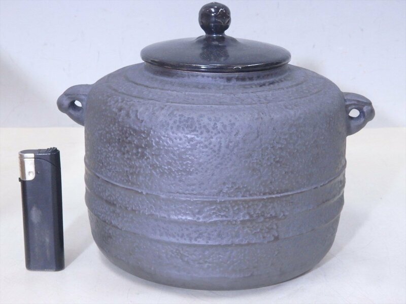 ★陶器です【茶釜型の水指】胴径22cm　高さ17.5cm　蓋径10cm　茶道具 茶器
