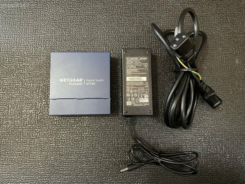 ★☆中古☆NETGEAR GS105v5 ProSafe 5 Port Gigabit Switch☆★