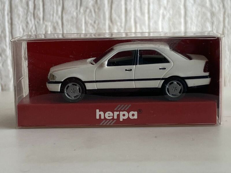 ヘルパ 1/87 メルセデスベンツ C220 ホワイト herpa Mercedes-Benz