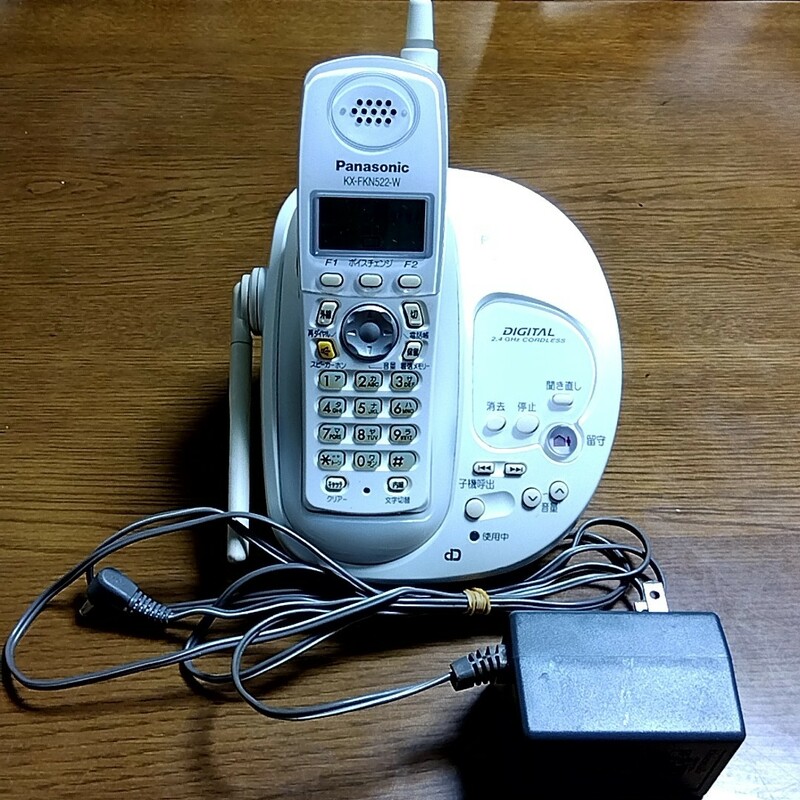 Panasonic パナソニック　デジタルコードレス電話機 　親機子機セット VE-SV03-W