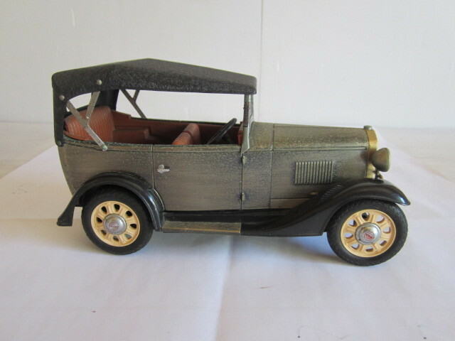 クラッシックカー型 AMラジオ ダットサン フェートン 1号車 1932年式 置物 オブジェ 車 
