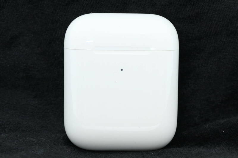 中古品★R12 AirPods Charging Case エアーポッズ Apple チャージングケース 充電ケースのみ A1938 第二世代 純正 Bluetooth 動作確認済