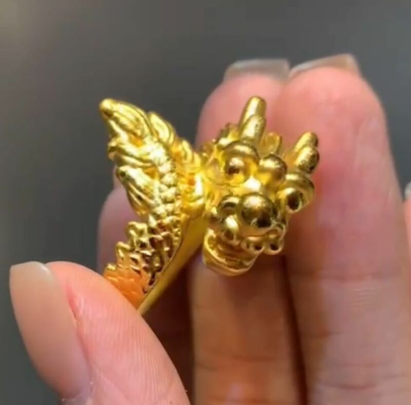 黄金　k24 指輪　純金 アクセサリー オシャレ　上品　高価　リング龍