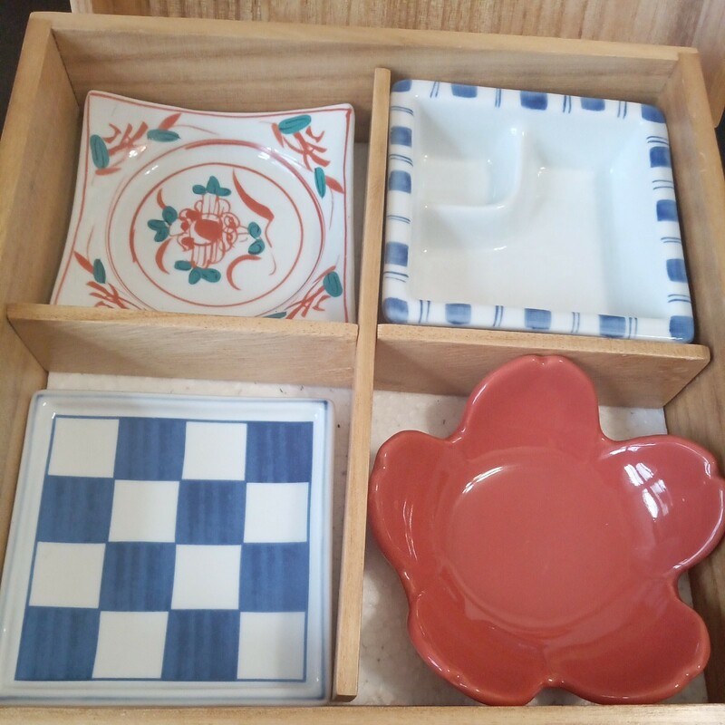 高級和窯小皿　4点セット 　陶器　日本陶木箱付け　　　
