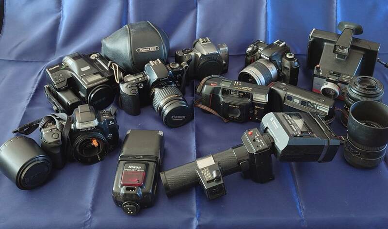 【ジャンク/簡易動作確認のみ】 フィルムカメラ ストロボ など まとめ売り EOS Kiss Nikon U2 MINOLTA α 101si FUJI TELE CARDIA 