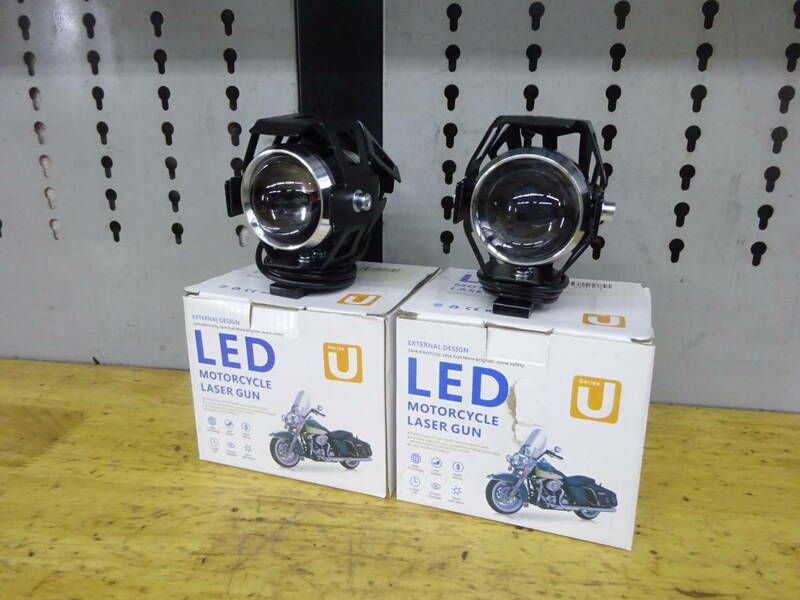 LEDプロジェクターライト ブラックベース 12V 汎用 未使用品 新品 2個♪ 
